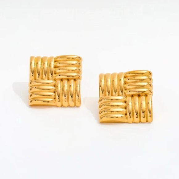 Gold Statement Earrings*Bold Design*Square Earrings*Tarnish Free*Waterpr… - Picture 5 of 6